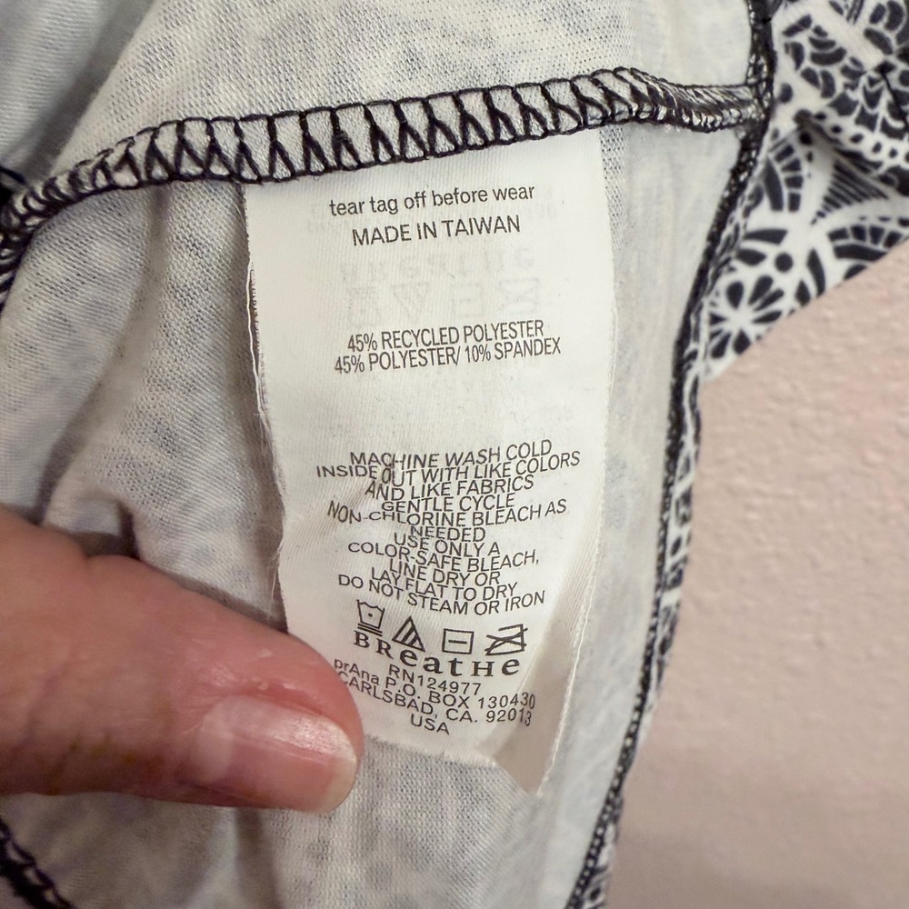 Prana Quinn Dress Small Black White Mandala Print Shelf Bra Tiered Mini Dress - Picture 6 of 9